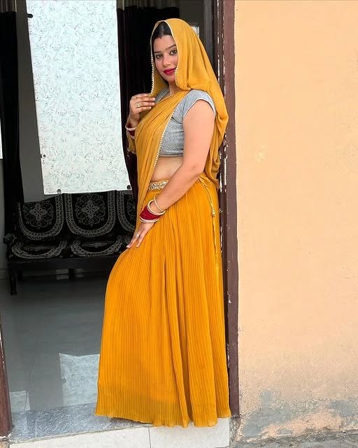 [Image: instagood-newpost-trending-trendingpost-...hion-3.jpg]