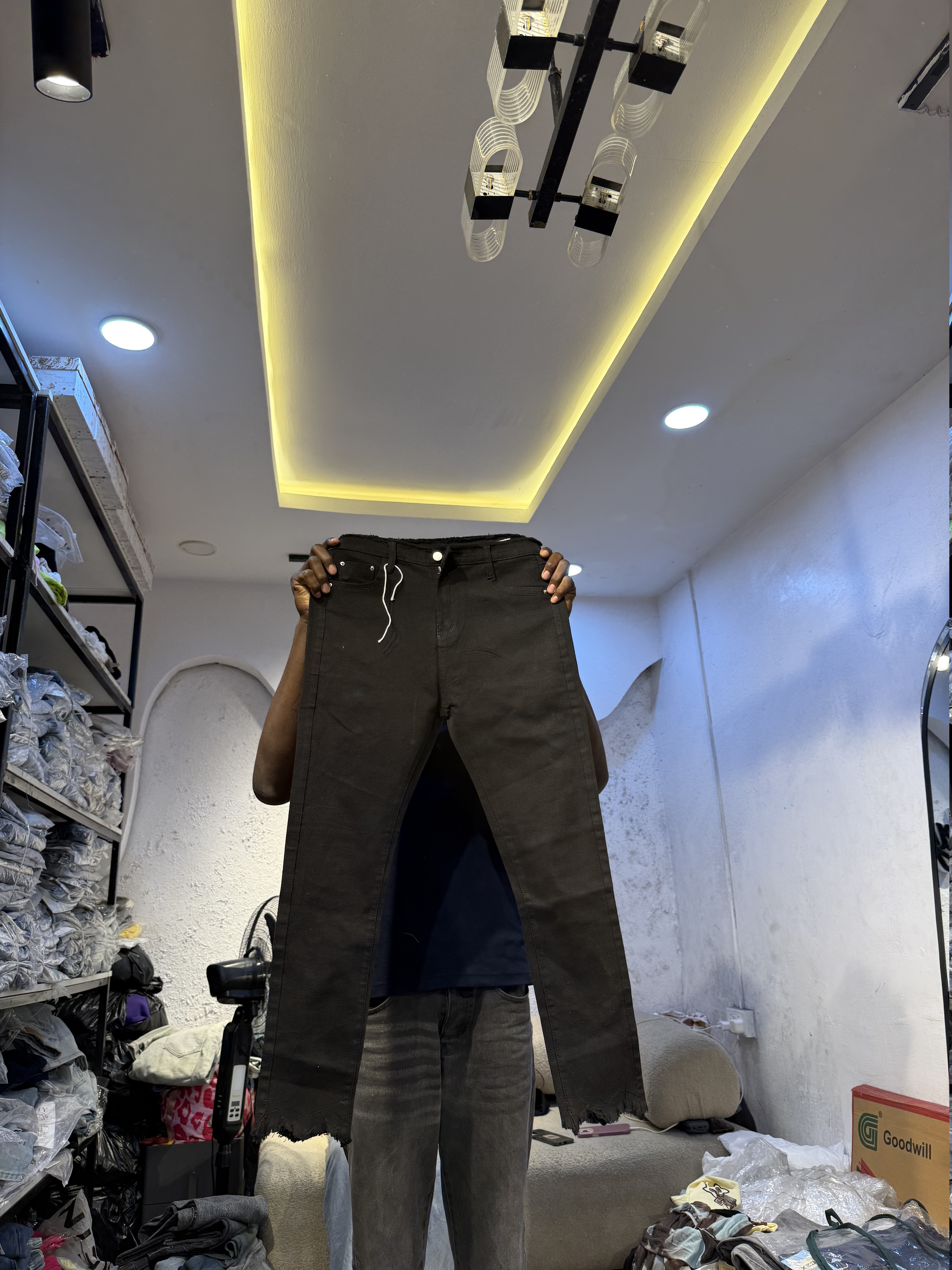 Waist 32