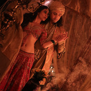Mouni-Roy-10