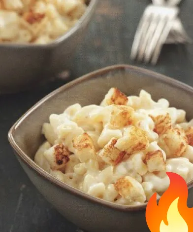 Фото Макароны под сырным соусом с крутонами