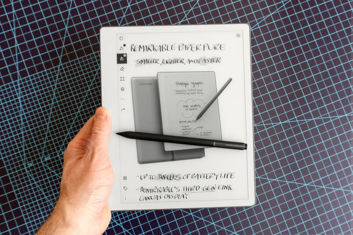 Digital Notepad Blurs Line Between Paper & Tech