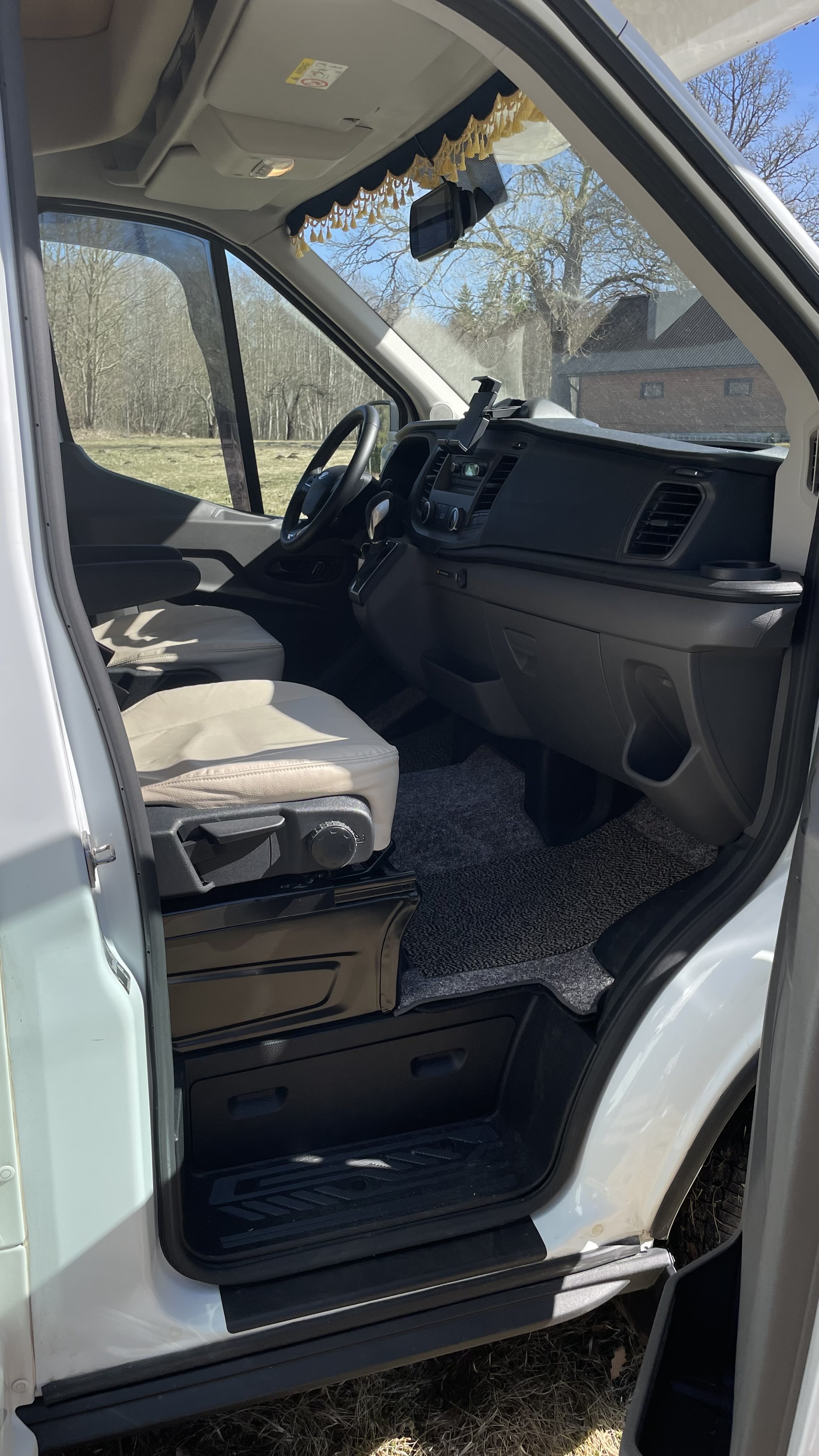 Ford McLouis Glamys 222, photos 14