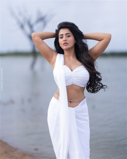 Rashi-Singh-4.jpg