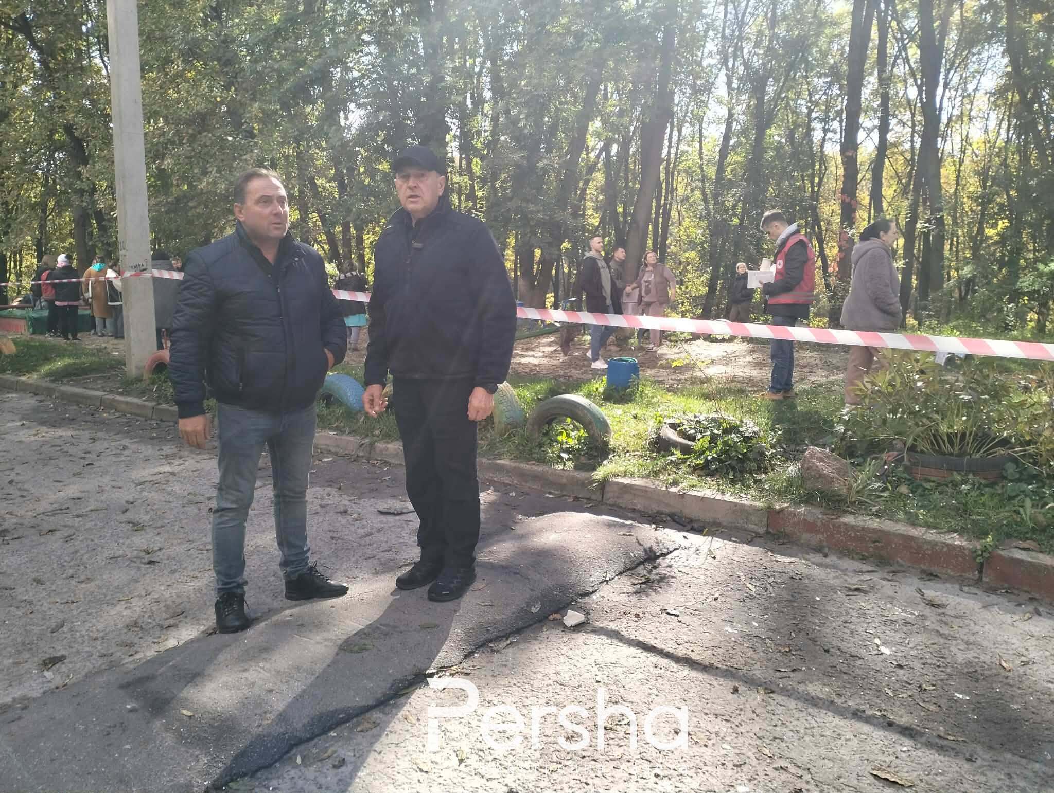 Атака на Кропивницький 14 жовтня люди розбирають завали Перша електронна газета (8)