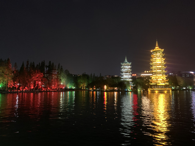 Украденное солнце. Universal Beijing Resort, Гуйлинь, Фужун, Чжанцзяцзе, Фэнхуан, Яншо. 8-17 апреля 2026.