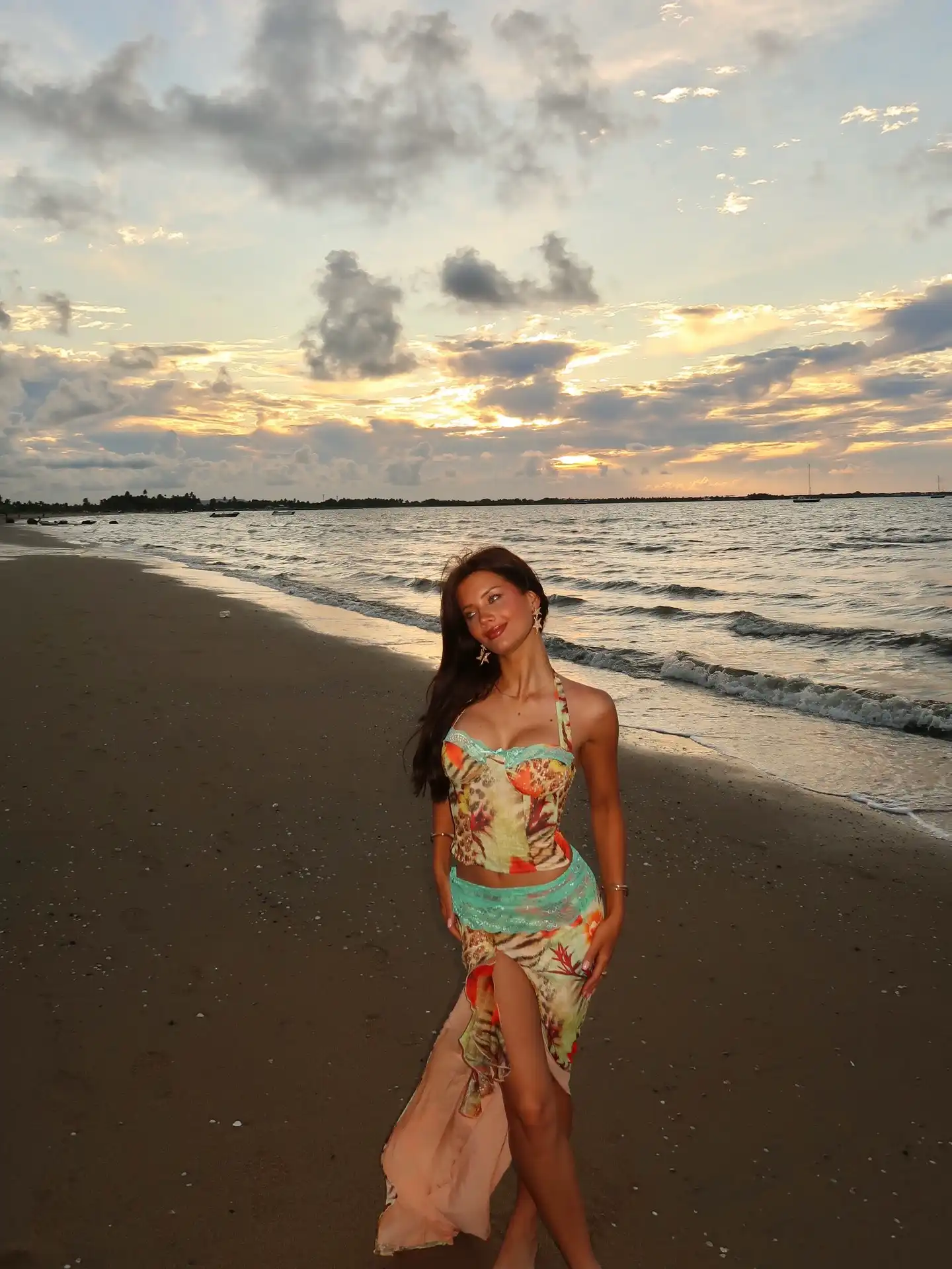 Hannah Steinfeld Wallpapers Insta Sport Bio (11)