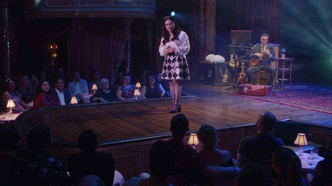 Alex Borstein: Corsets & Clown Suits Screenshot