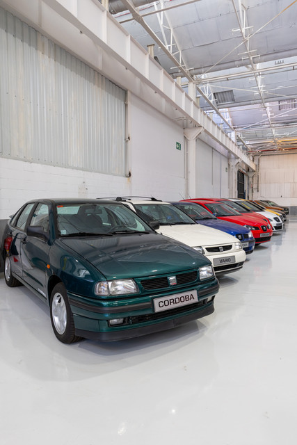 SEAT HISTORICOS 048