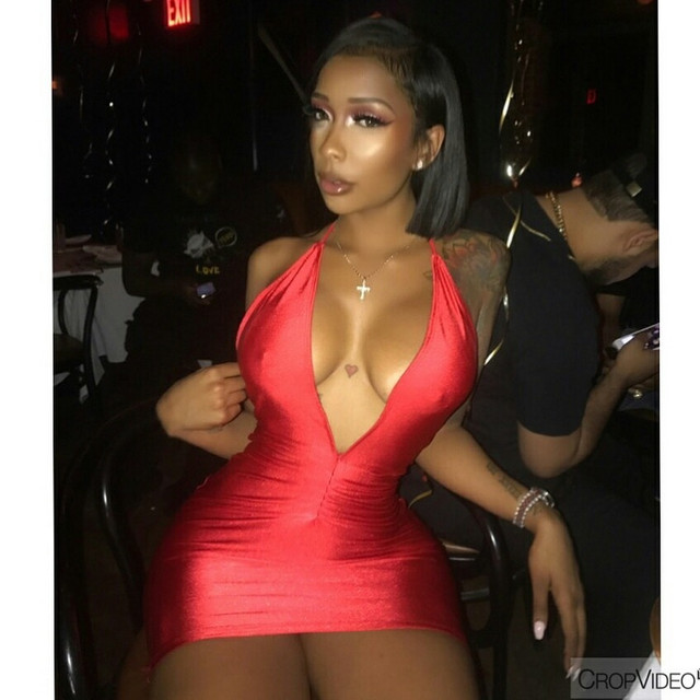 LE-NOIR-0-AMADA-AMADA-DIOSA-FETICHISTA-1