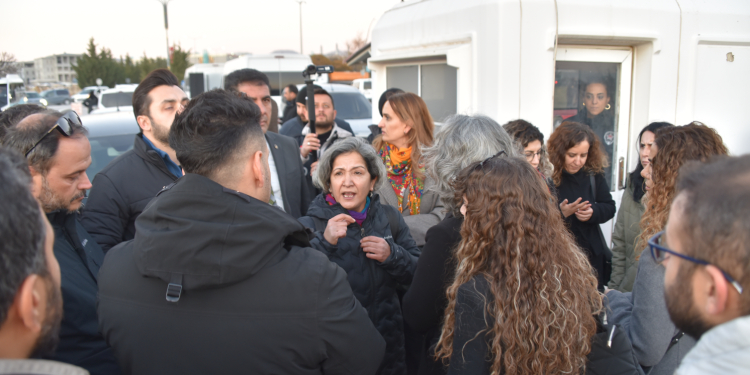 KESK’li kadınların Rojin Kabaiş eylemine rektörlük engeli