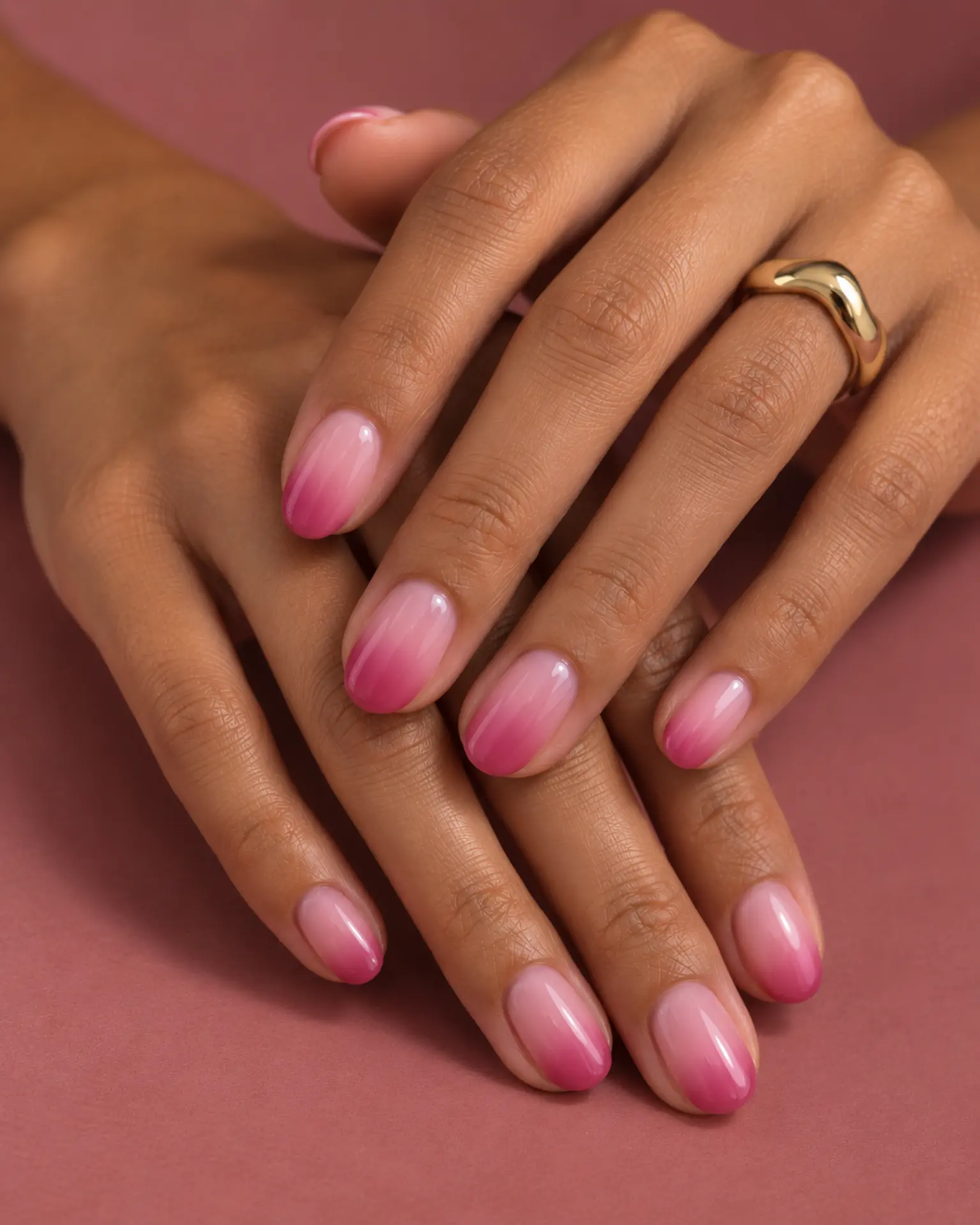 Pink Tonal Ombré manicure inspiration for pink nail ideas