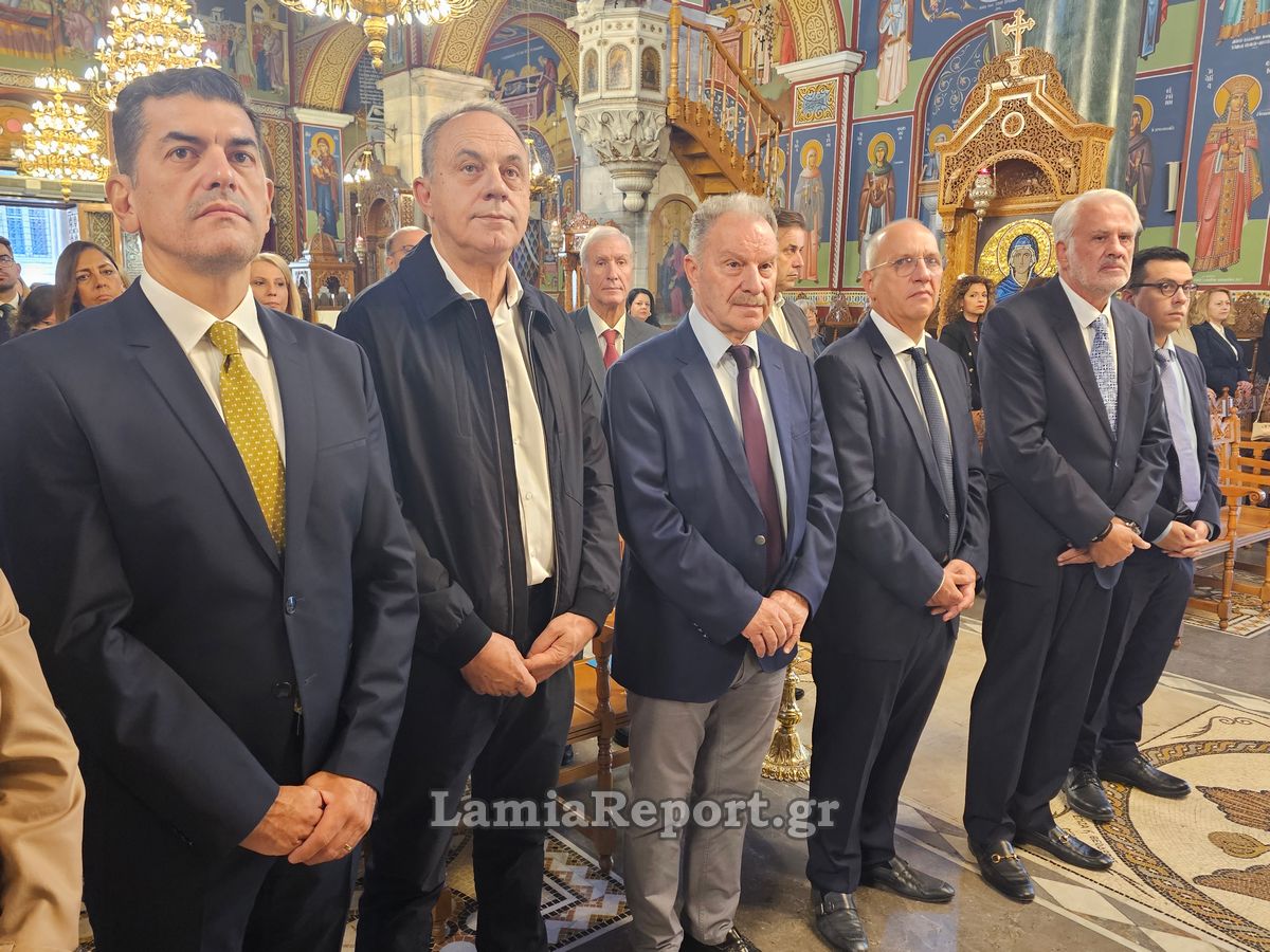 δικηγοροι015