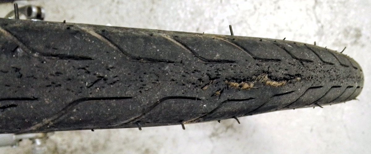 https://i.ibb.co/RvVQVMv/Pneu-use-velo.jpg