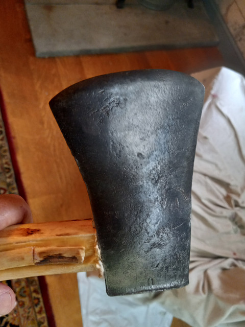 US-axe-3