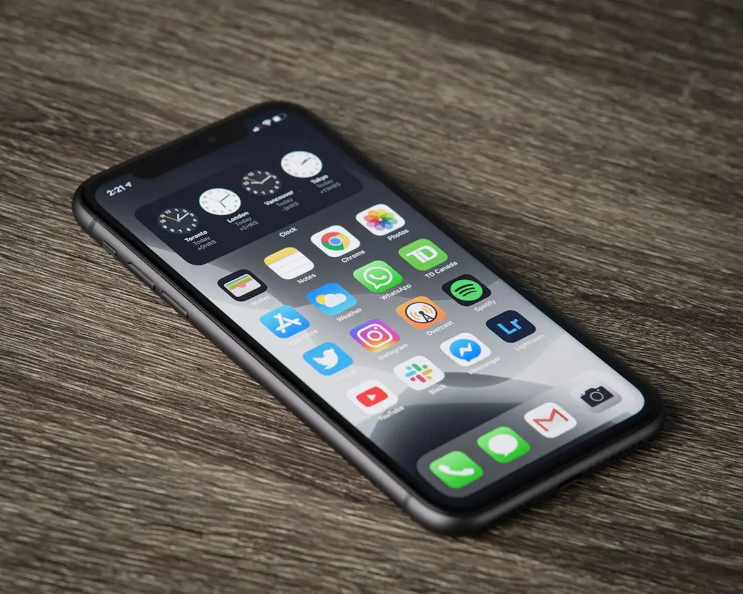 New iPhone Purchase Options Spark Consumer Debate