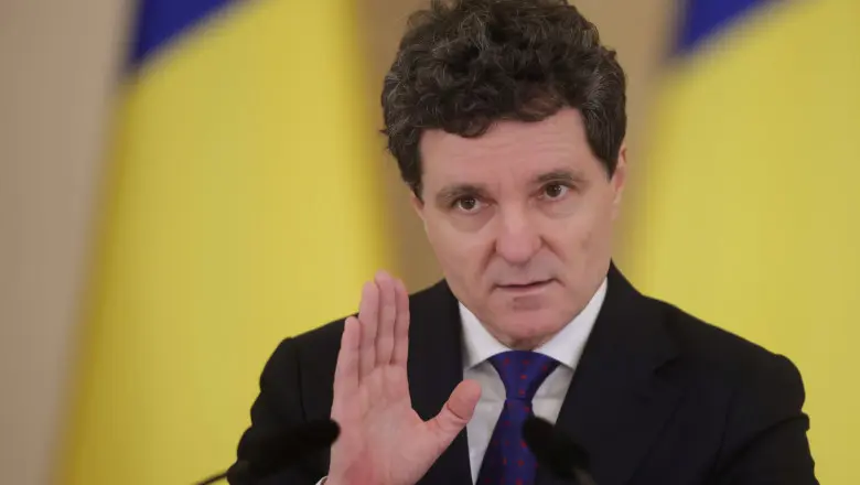 Nicușor Dan: Militarii în rezervă sunt reperele de care societatea are nevoie
