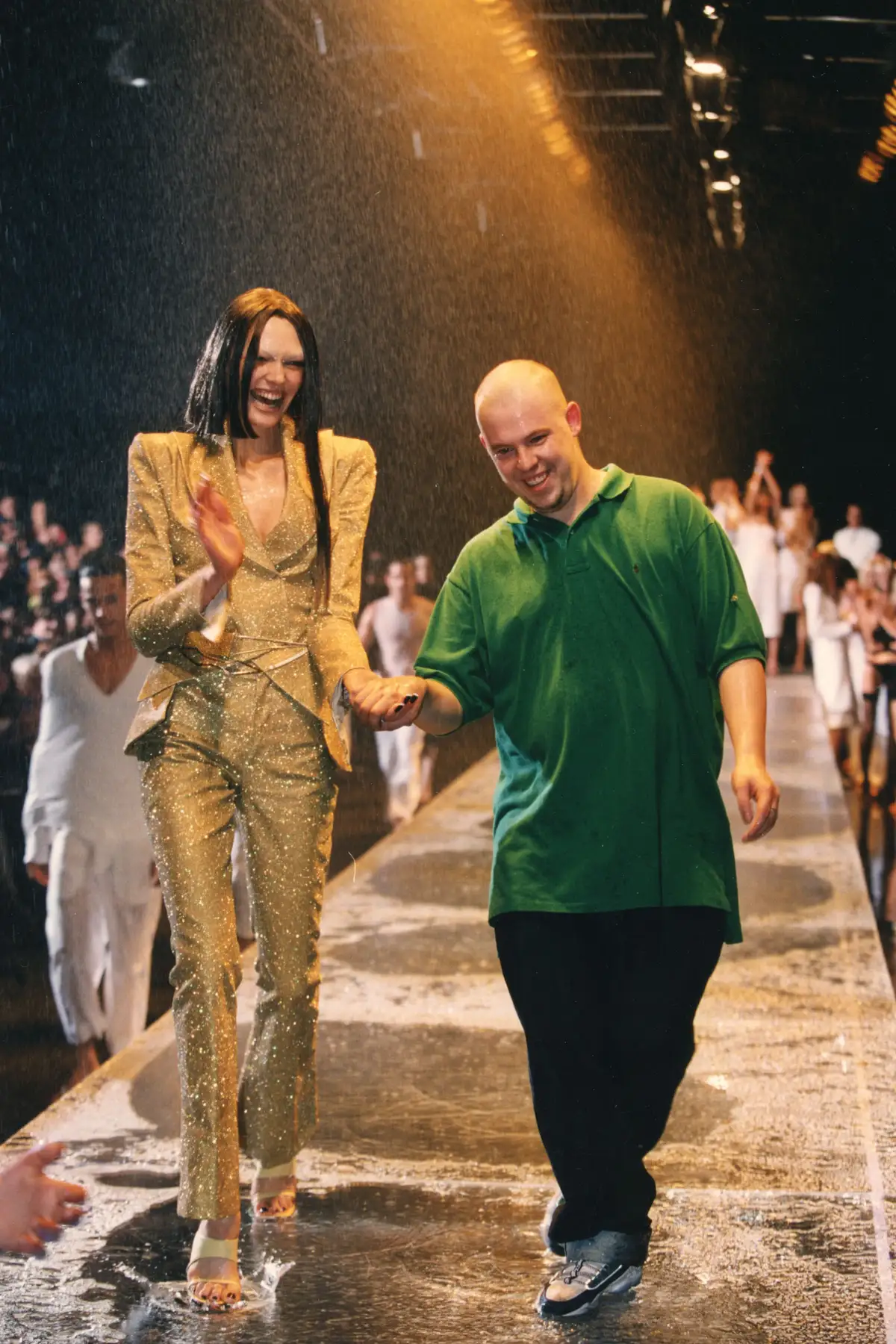 Crafting a Winning Fashion Résumé: Tips for Aspiring Designers