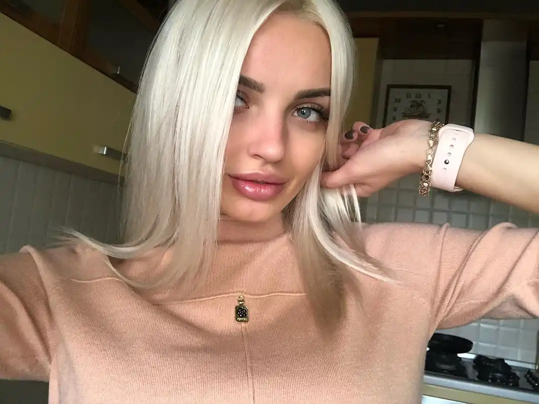 Alina Malaya Wallpapers Insta Fit Bio (7)