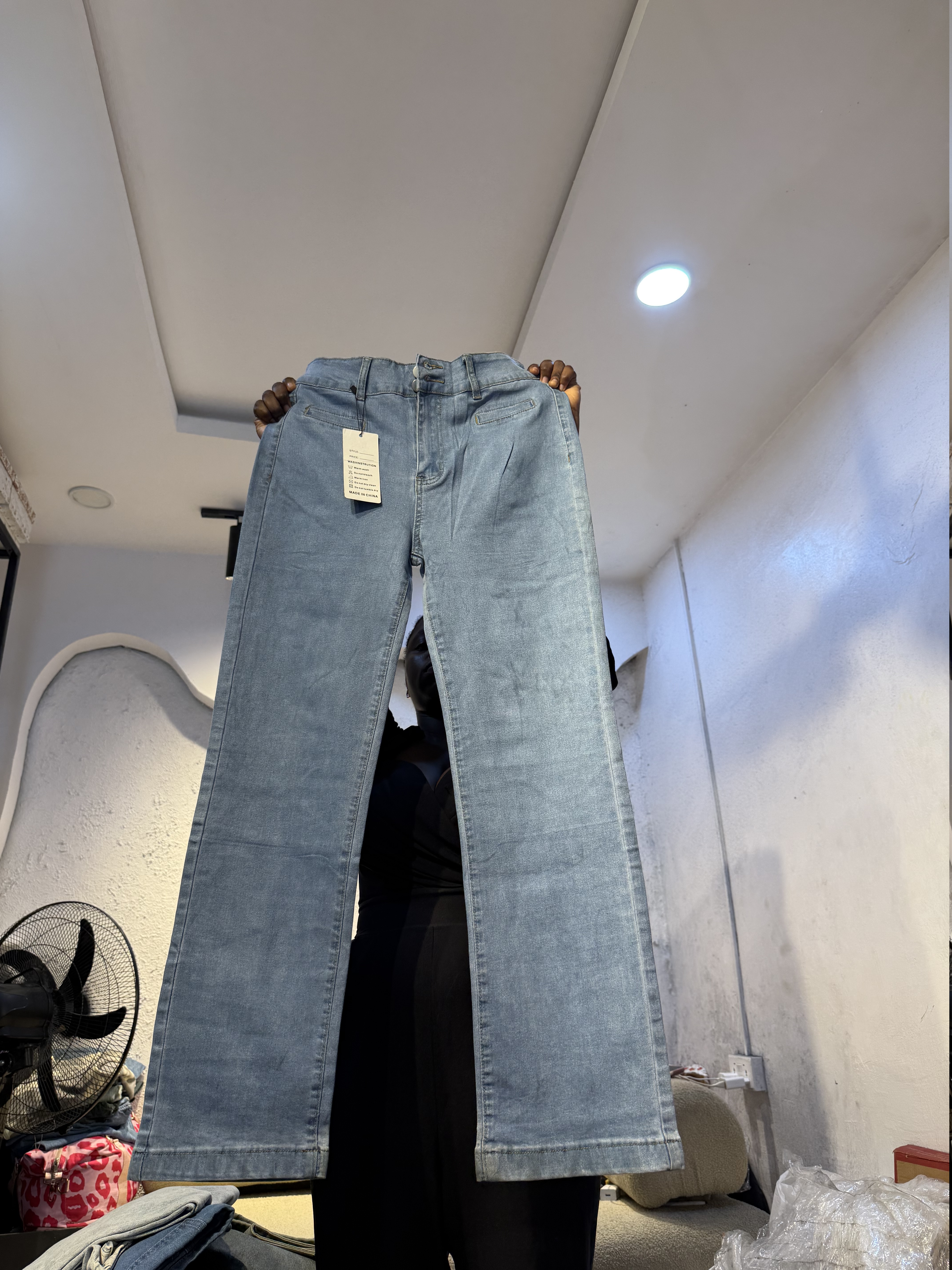 Waist 28