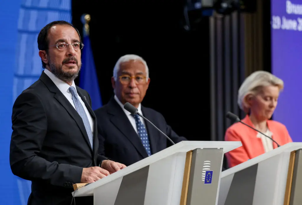 EU Leaders Disagree on Kremlin Back-Channel Amid Ukraine War