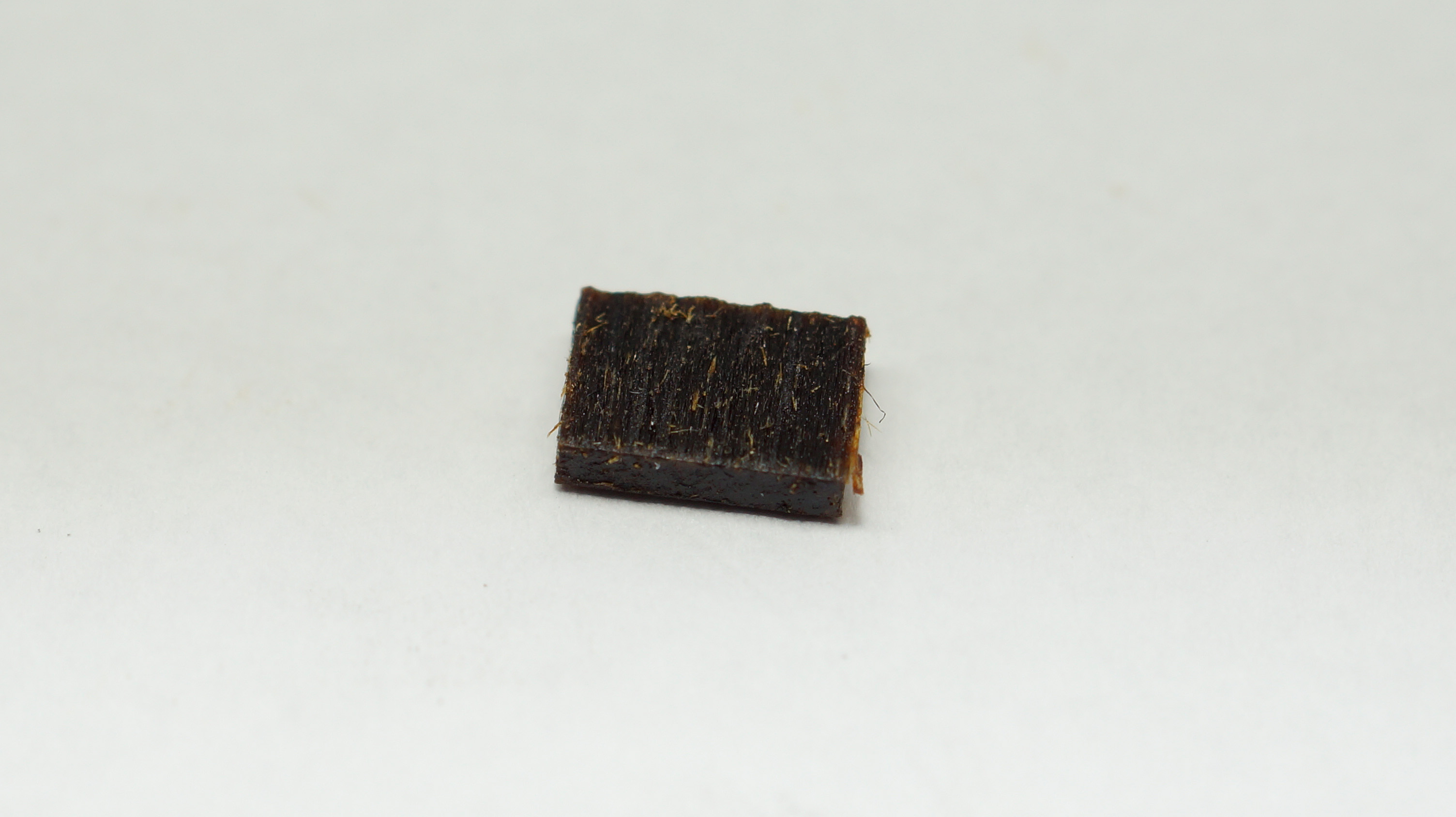 [Ouddict.com] Oud Wood