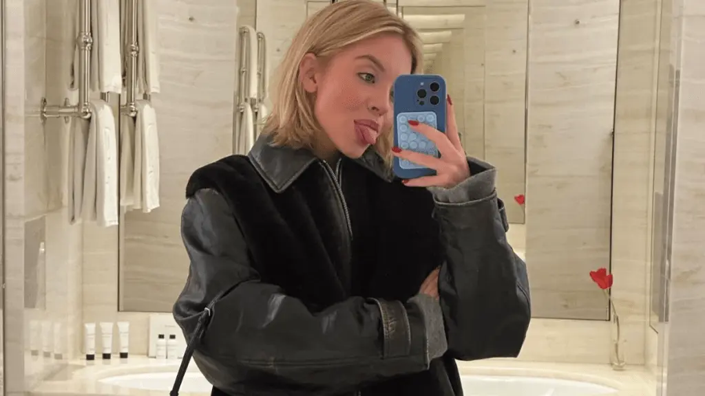 Sydney Sweeney Sizzles in Tiny American Eagle Shorts
