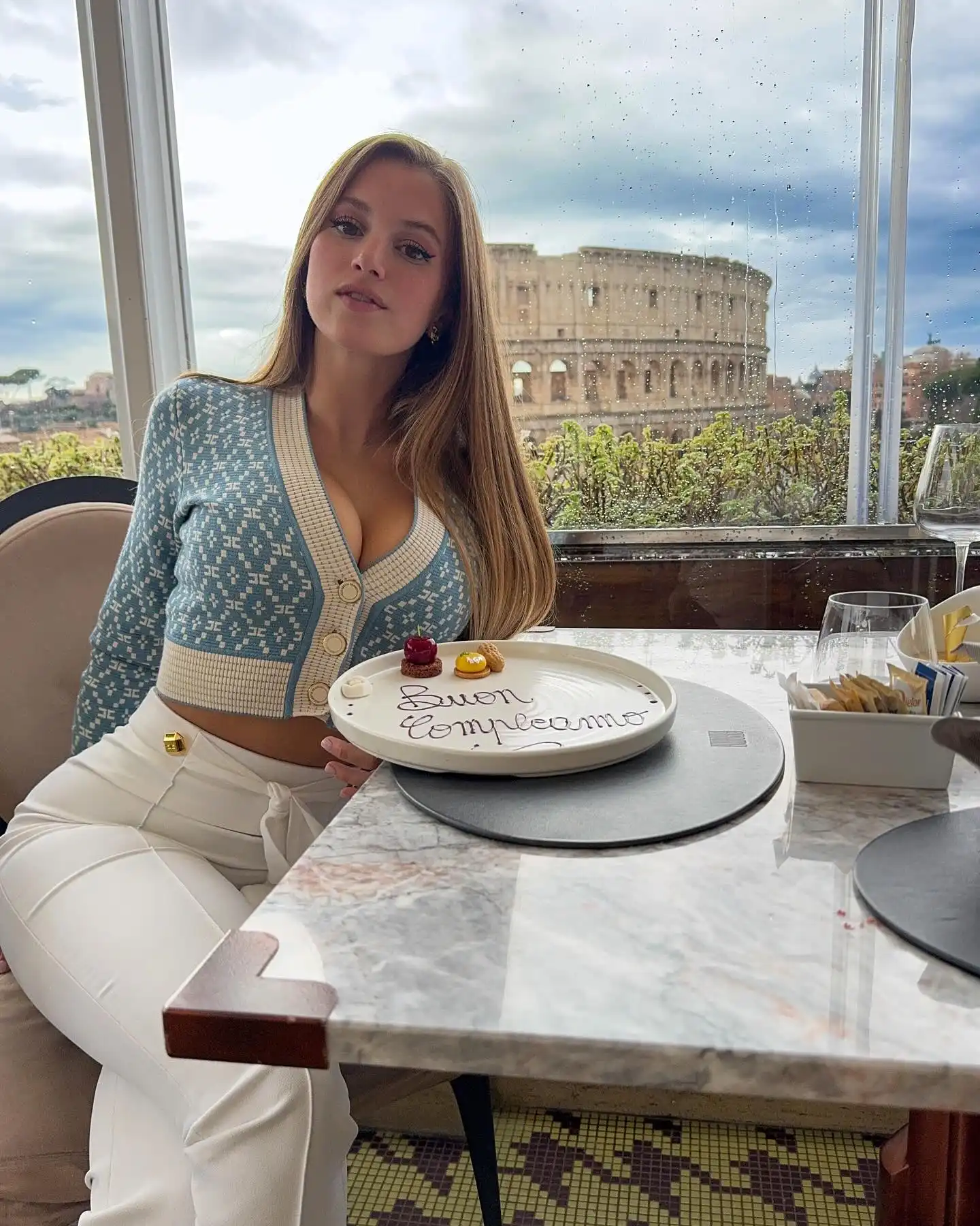 Siria-Amendola-Wallpapers-Insta-Sport-Bio-8