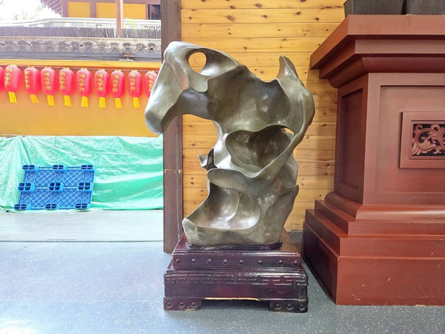 143.jpg