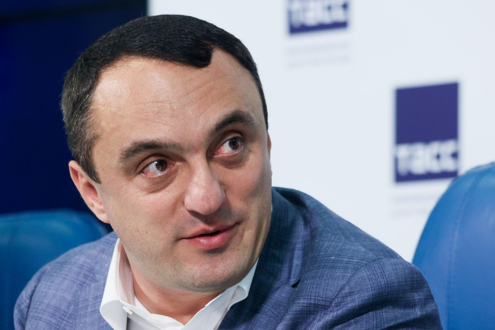 Биография Вагана Арутюняна