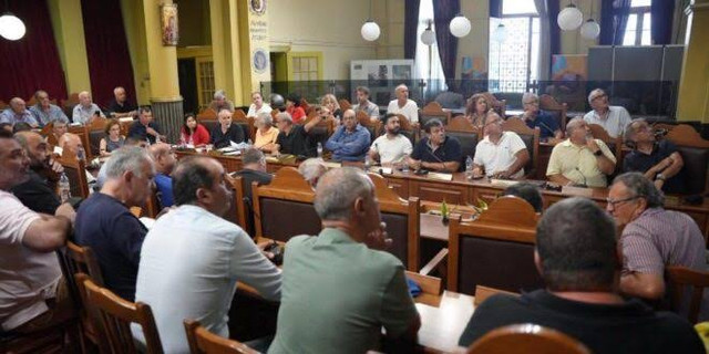 ΣΥΝΕΧΙΖΕΤΑΙ Η ΣΥΝΕΔΡΙΑΣΗ ΤΟΥ ΠΕΡΙΦΕΡΕΙΑΚΟΥ ΣΥΜΒΟΥΛΙΟΥ ΓΙΑ ΤΟΝ ΑΦΘΩΔΗ ΠΥΡΕΤΟ