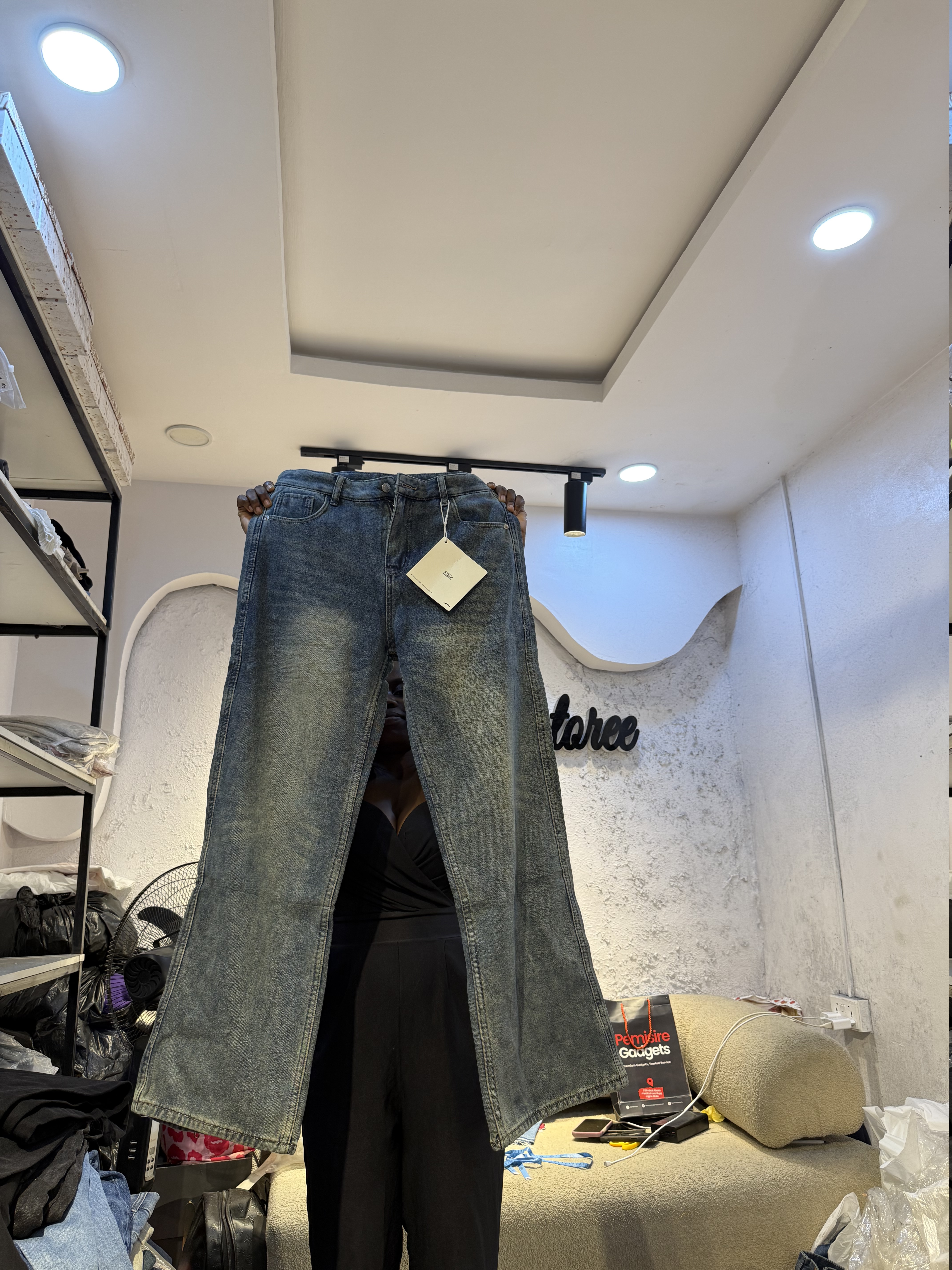 Waist 30