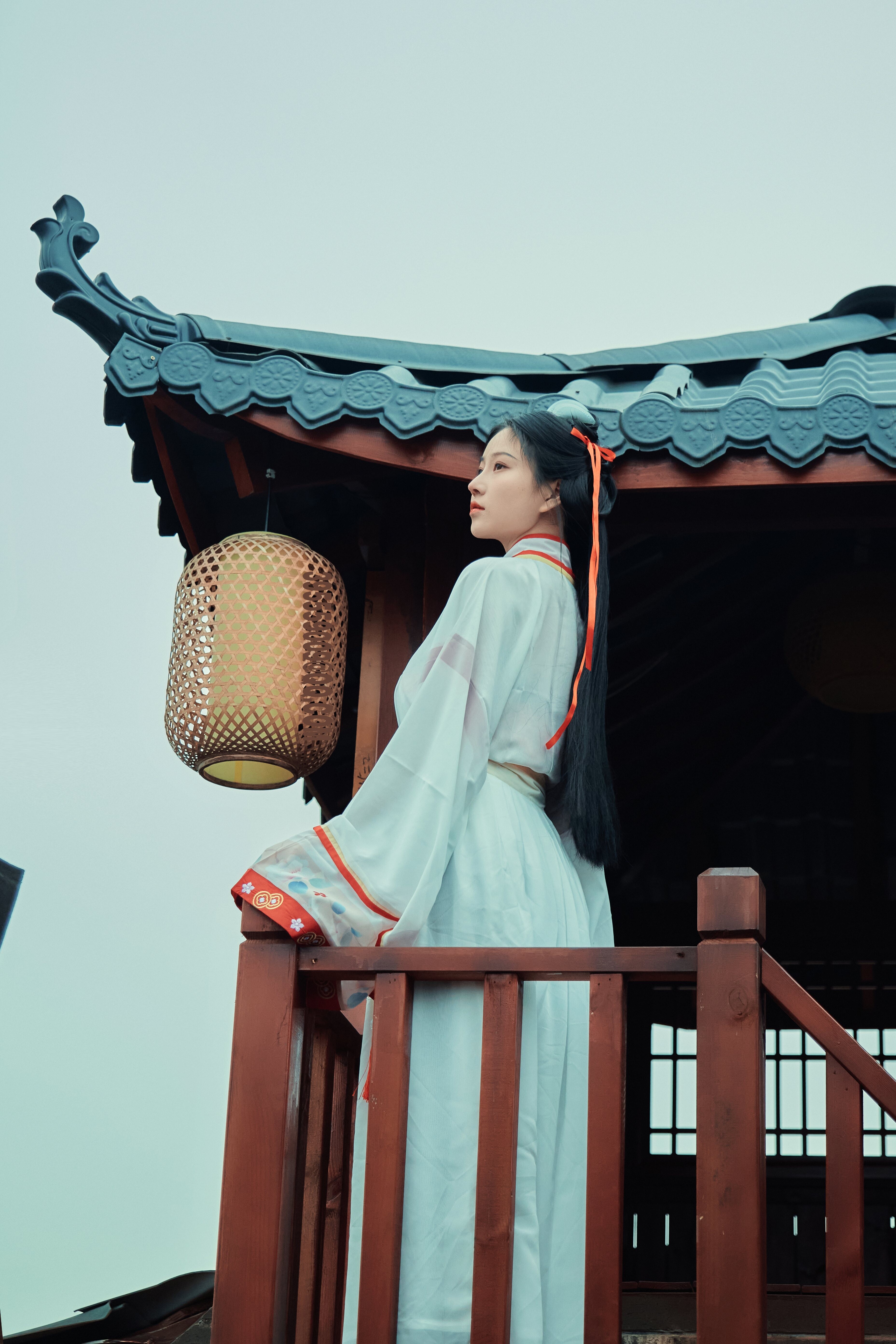 【套圖x28】素人漁夫-女僕，在家閑著沒事就露毛[60P]