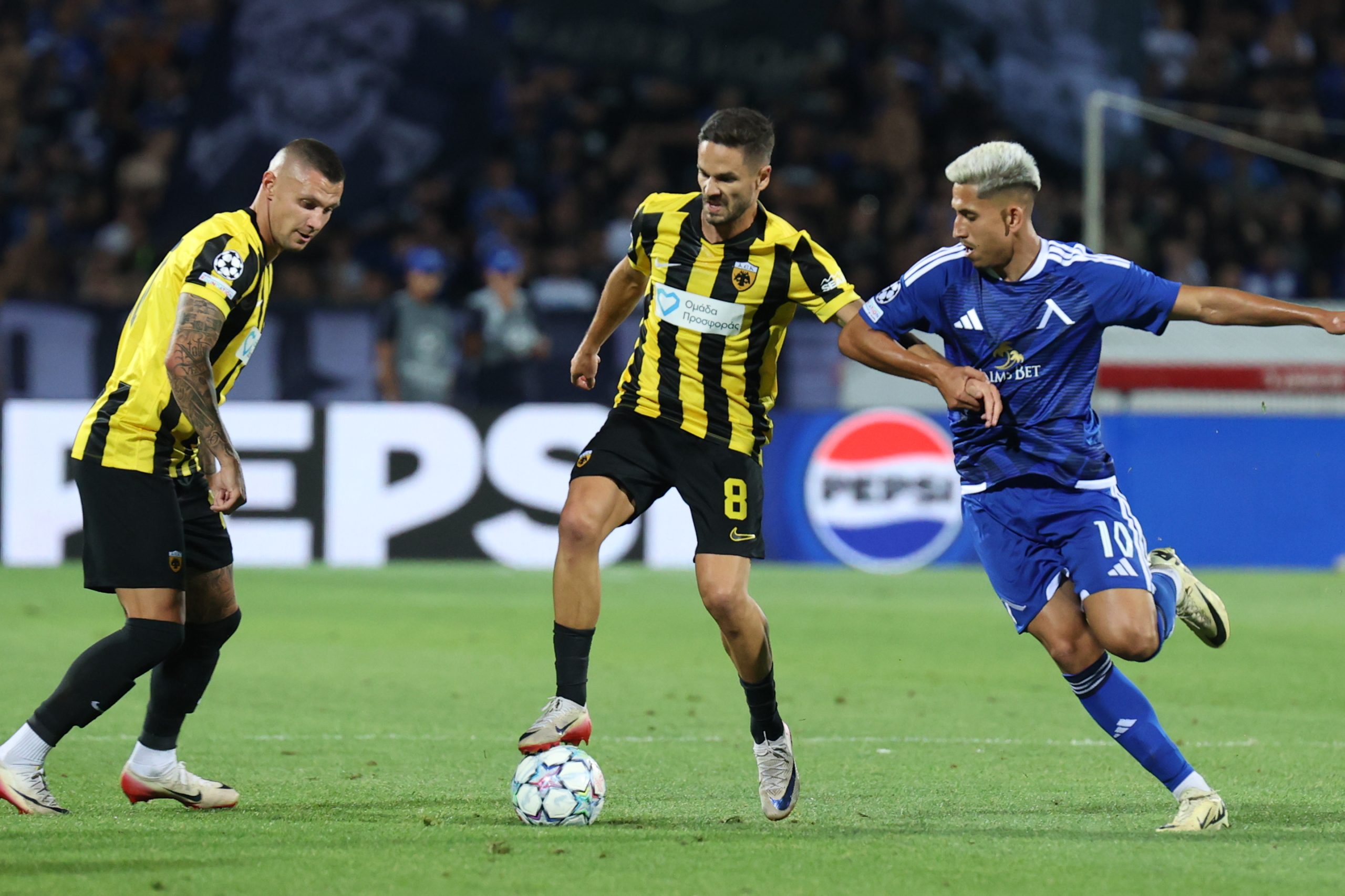 Το Mega διαφημίζει… ΑΕΚ και Champions League! (VIDEO)