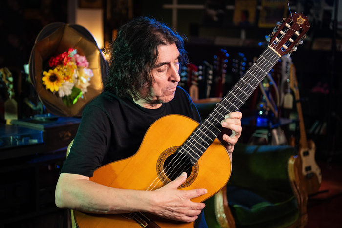 Luis Salinas, tras su paso por Francia, toca esta noche en el Teatro Devoto