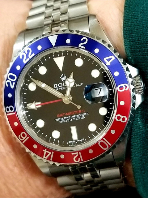 15731528394924