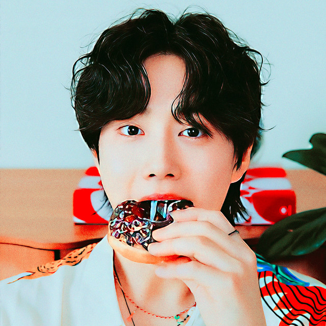SUHO2.jpg