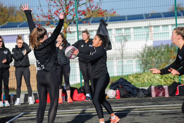 LEGINS1571-NORTHUMBRIA-UNIV-NETBALL