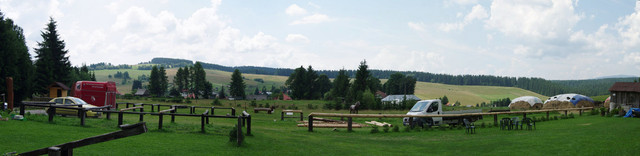 [Image: IMGP2652-stitch.jpg]
