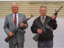 [Resim: Stoner-Kalashnikov.jpg]