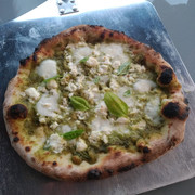 https://i.ibb.co/SR4byxD/pizz2.jpg