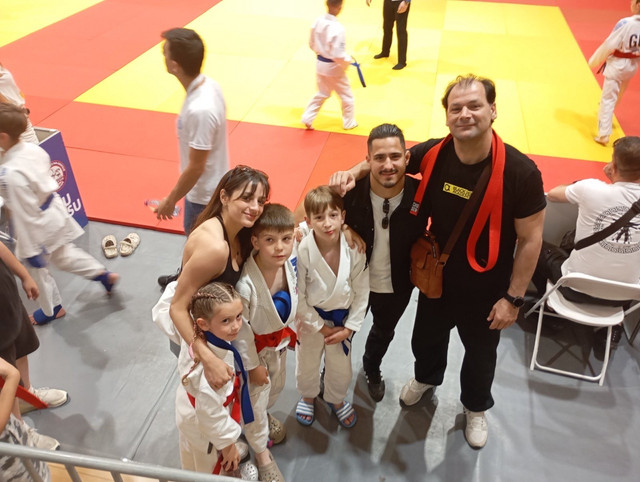 image12 μεγάλη.jpg