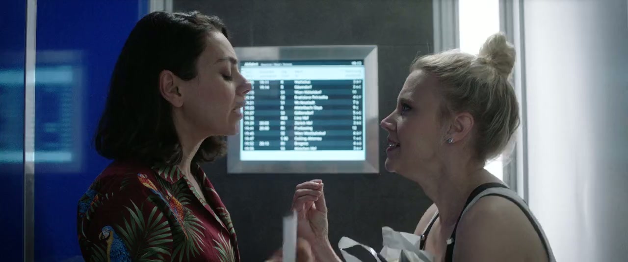 The Spy Who Dumped Me Screenshot