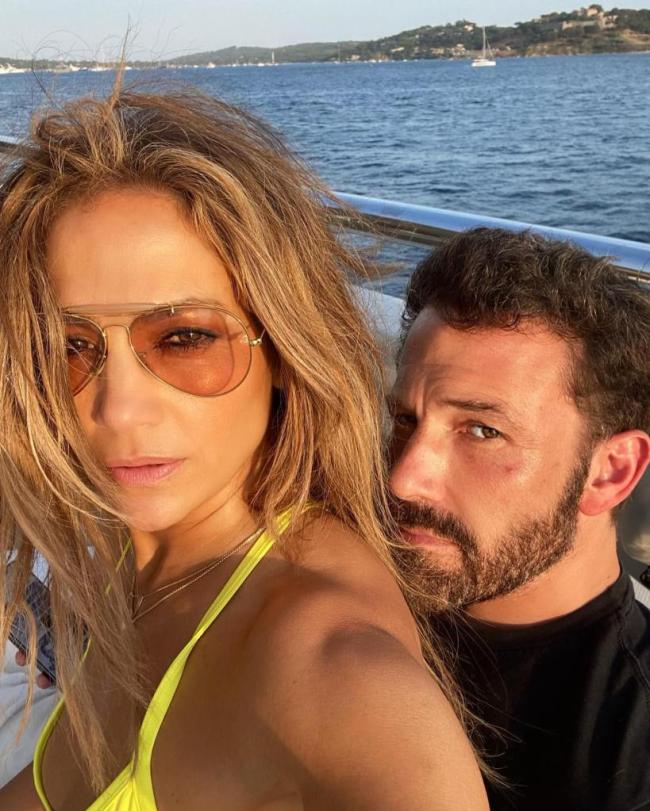 La cantante habló efusivamente en una entrevista sobre lo “emocionada” que está de estar soltera.jlo/Instagram