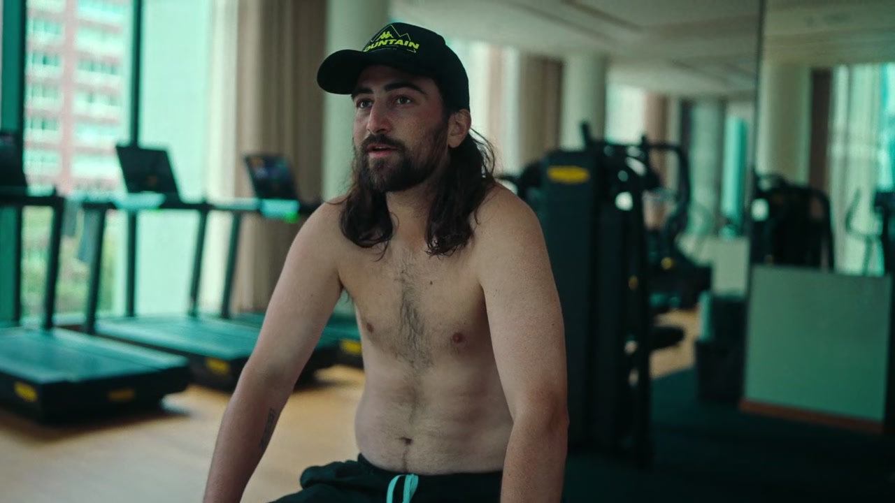 Noah Kahan: Out of Body Screenshot