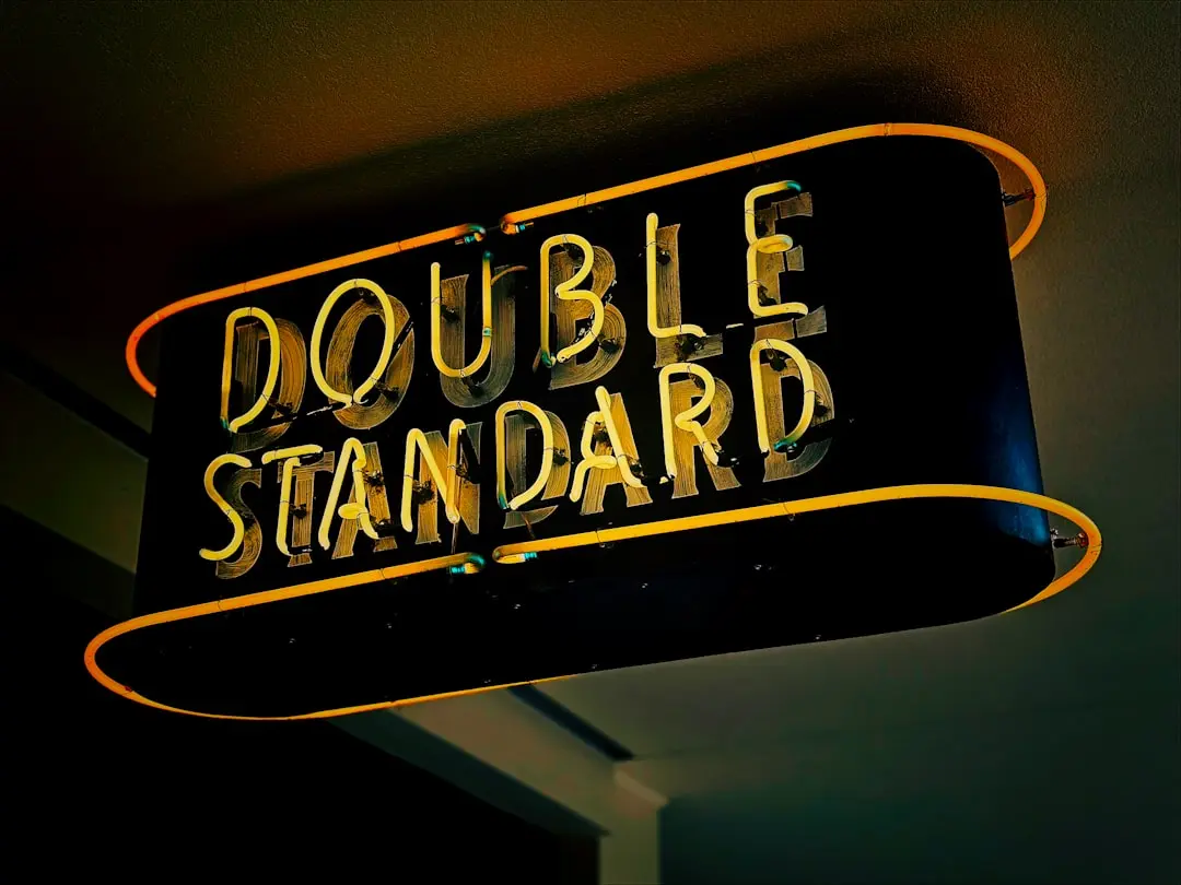 Standardul dublu în reglementarea peptidelor: O problemă de siguranță