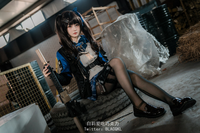白莉爱吃巧克力 关小雨45.jpg