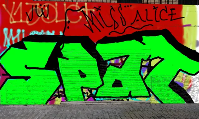 Graffiti artwork by DbDKITM