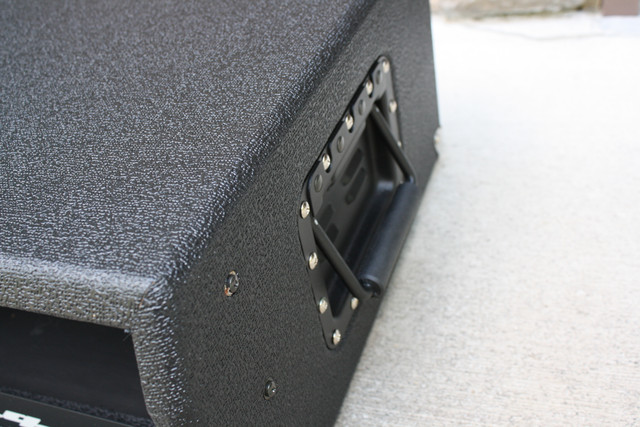 Ampeg-SVT-RC-Spring-Loaded-Handle-Broken-1