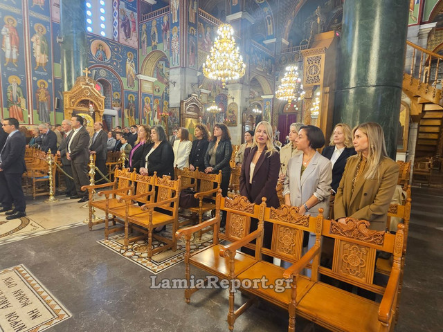 δικηγοροι005.jpg
