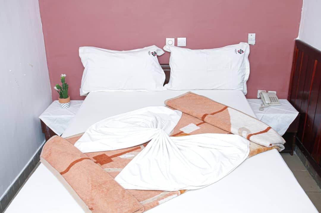 Chambre meublée à louer à Yaoundé - 20000 FCFA/Jour